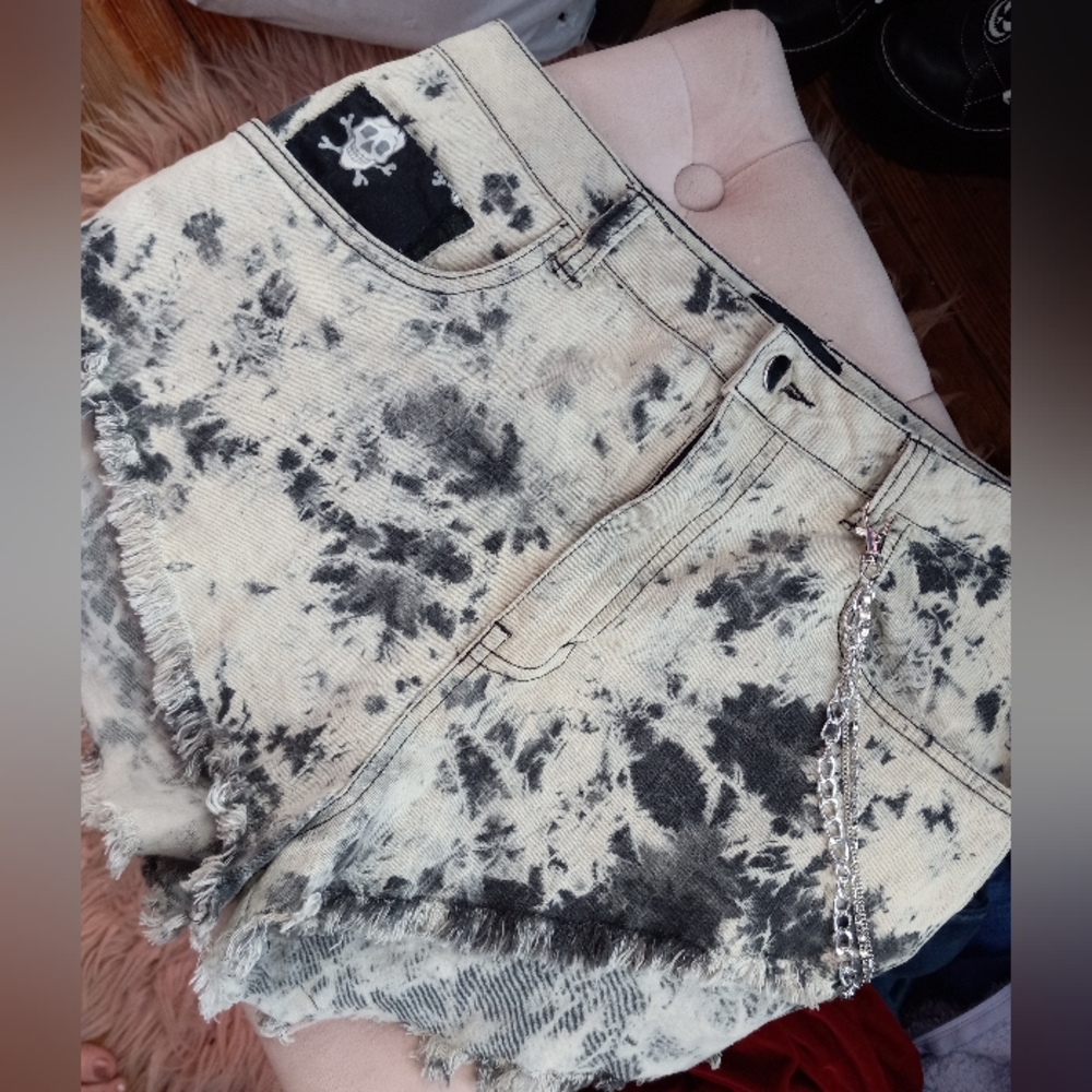 Club Exx × RAGE custom grim reaper tie dyed OOAK shorts! Rdy! - Picture 6 of 10